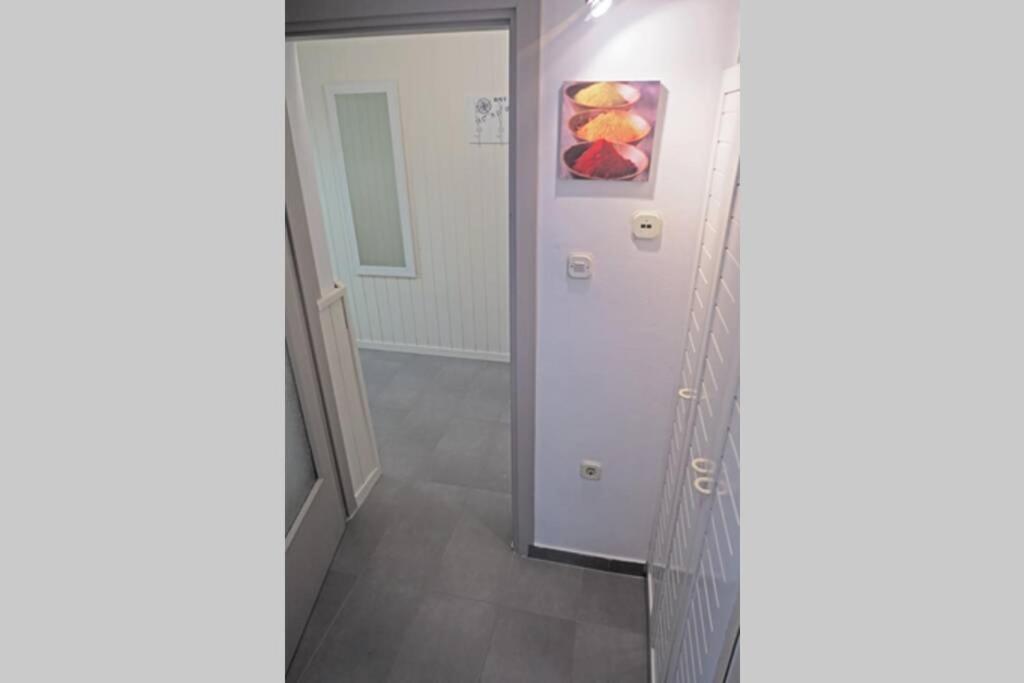 Cozy Apartment Alma, Two Steps From The Sea メドゥリン エクステリア 写真